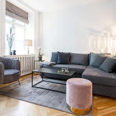 Апартаменты Beautiful Next To The Royal Palace *